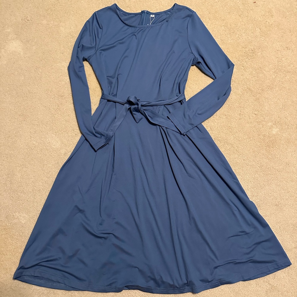 Elegant Blue Midi Dress